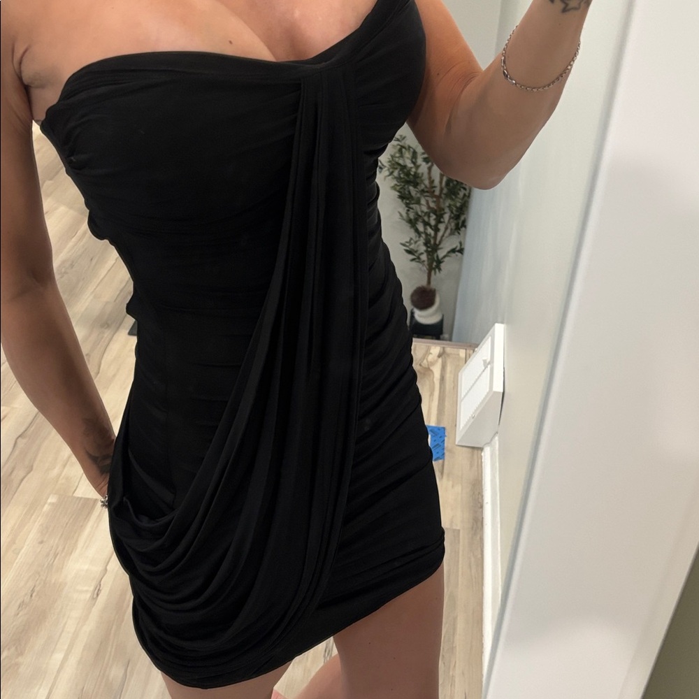 BEBE BLACK DRAPE MINI BODYCON DRESS from the Bebe store-KOP mall (worn once)